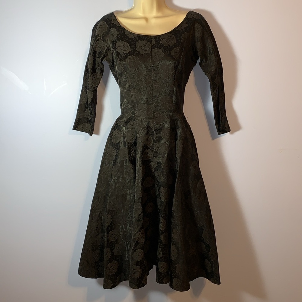 Vintage 1950’s jacquard Black Floral rose Patterned Fabric basque waist small